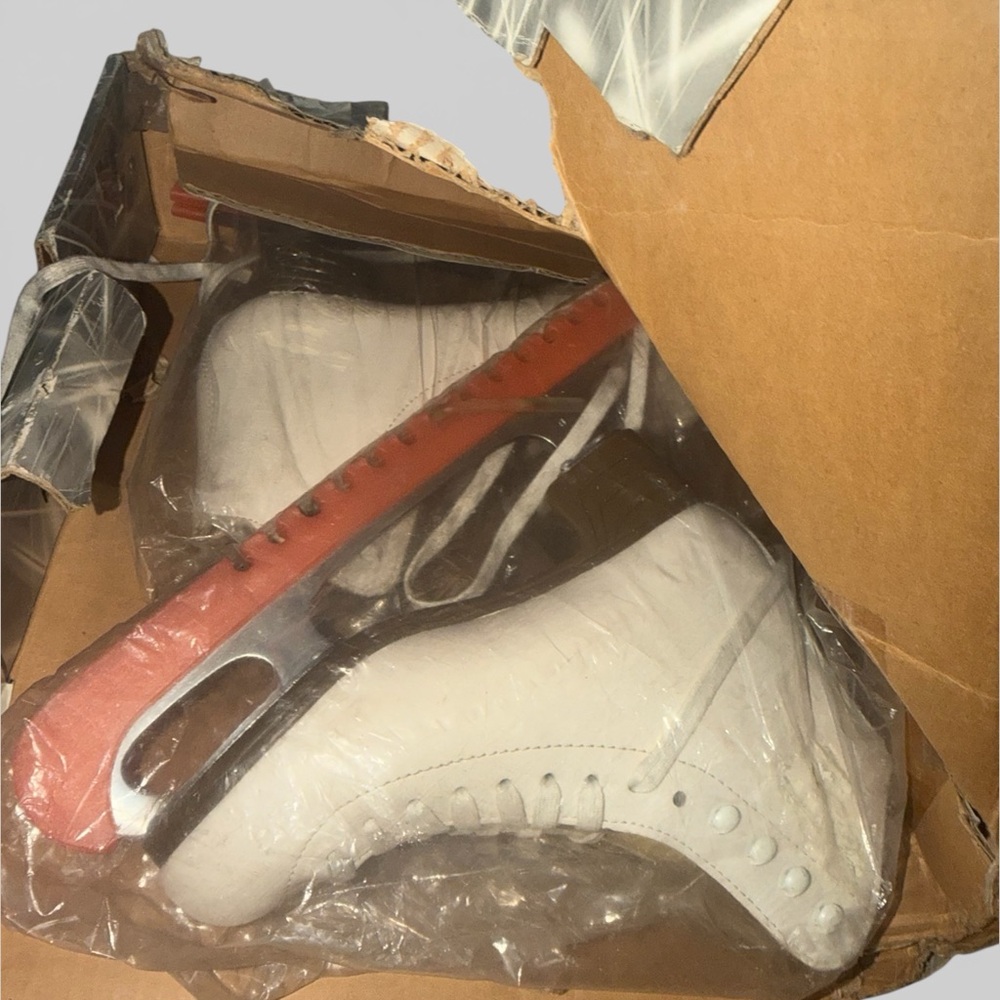JACKSON Ultima ice skates size ladies 4